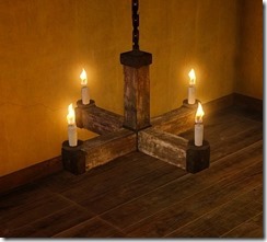 maple-decorated-beeswax-chandelier maple-decorated-beeswax-chandelier