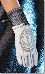 Epheria Marine Sorceress Amulet Stowed Epheria Marine Sorceress Amulet Stowed